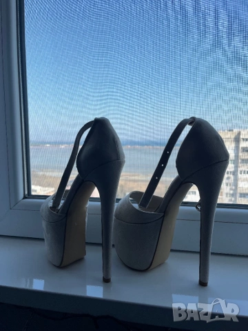 Високи токчета, снимка 3 - Дамски обувки на ток - 53972299
