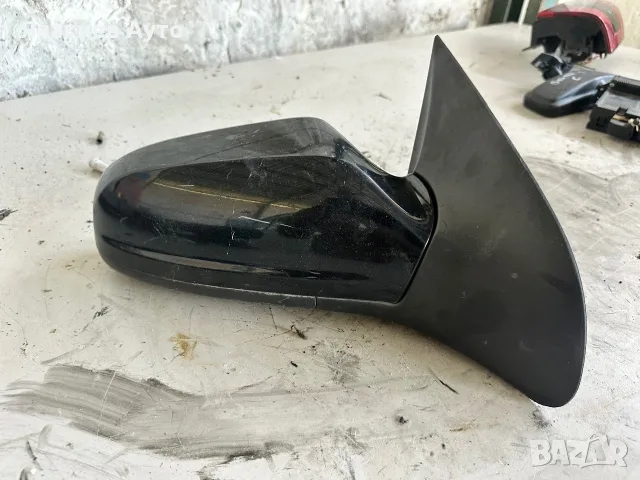 Дясно огледало за Opel Astra H GTC, снимка 3 - Части - 55393638