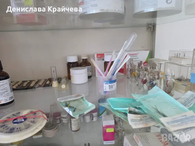Продавам зъболекарска машина, автоклав, инструменти и спешен шкаф, снимка 12 - Стоматология - 55303881