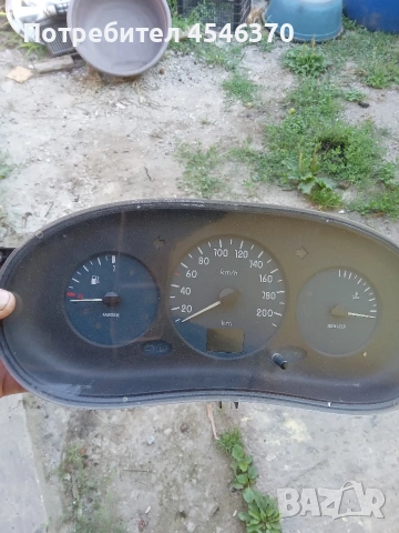 табло километраж за рено Конго 1.4 б 75 к.с 2000 г