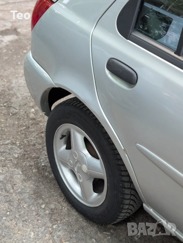 Ford Fiesta mk4 Ghia 1.25 16v 75 к.с., снимка 4 - Автомобили и джипове - 55204573