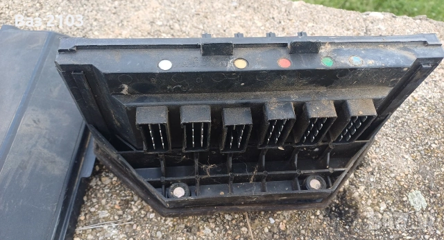 табло с бушони ВАЗ 2104, 2105 и ВАЗ 2107 , снимка 3 - Части - 54293708