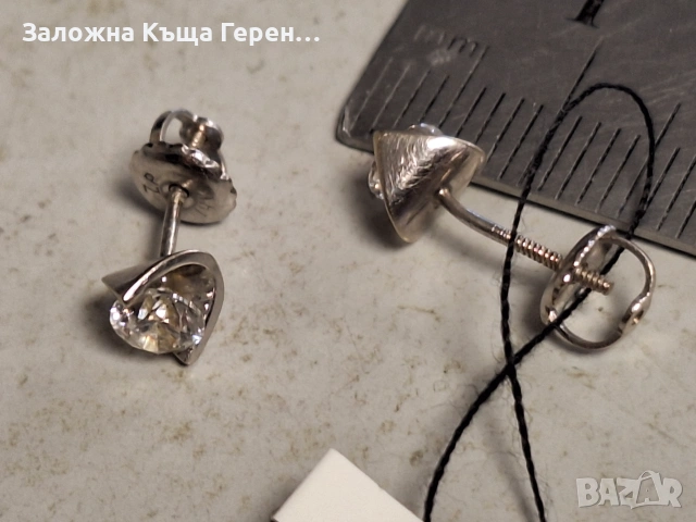 Златни обеци бяло злато 1,00гр., снимка 3 - Обеци - 54998222
