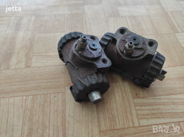 2 броя спирачни цилиндри за Жук и Ниса