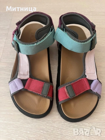 Сандали ZARA