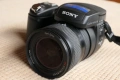 Sony Cyber-shot DSC-R1 със допълнителна светкавица Sony, снимка 1