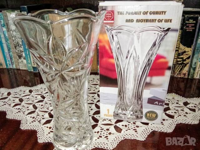 Ваза за цветя чисто нова в опаковка