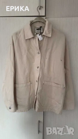 Ново дамско яке BERSHKA