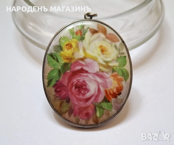 1938 г. MEISSEN - Немски порцелан Дамски медальон със сребърен обков сребро бижу жена украшение 