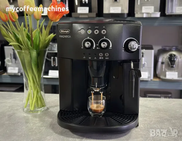 Кафемашина DeLonghi Magnifica ESAM 4000, снимка 2 - Кафемашини - 55629693