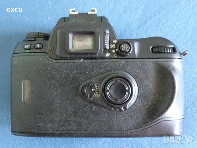 Лентов фотоапарат Nikon F80, снимка 3 - Фотоапарати - 55594261