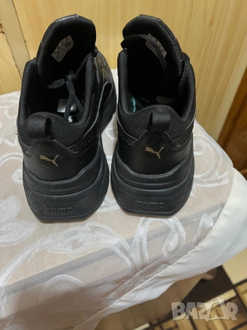 Дамски маратонки PUMA, снимка 2 - Маратонки - 54972265