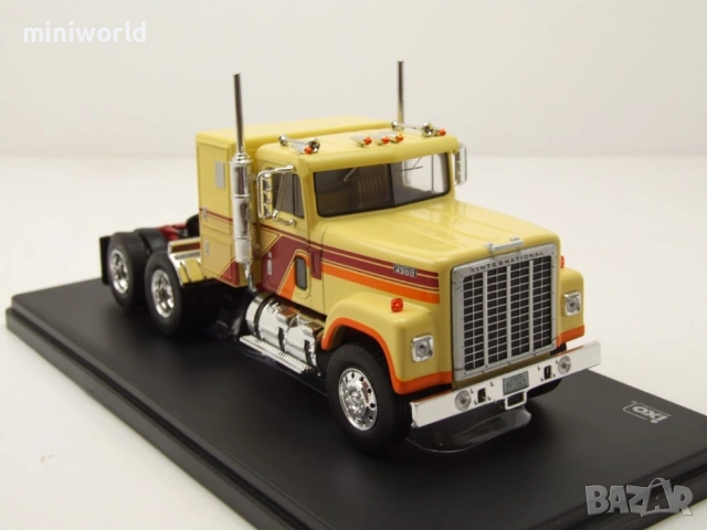 International Transtar 4300 влекач 1980 - мащаб 1:43 на IXO Models нов в PVC дисплей-кейс, снимка 3 - Колекции - 54701142