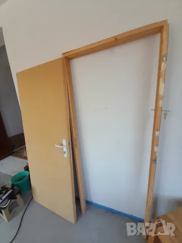 Продавам фазерна врата -дясна с каса 80/200 и секретна брава, снимка 3 - Други - 55309516