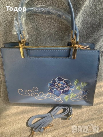 Стилна дамска чанта 