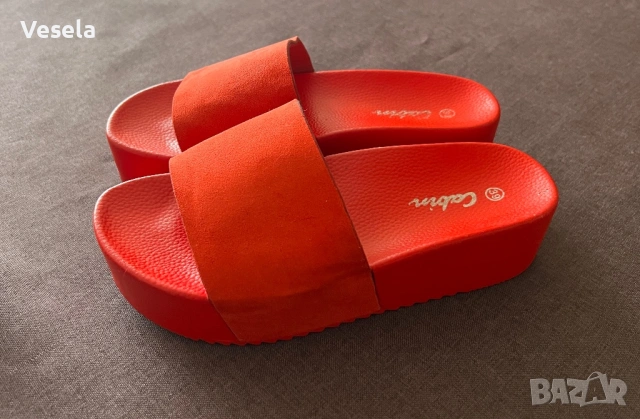 Дамски обувки и чехли, снимка 9 - Дамски ежедневни обувки - 54334477