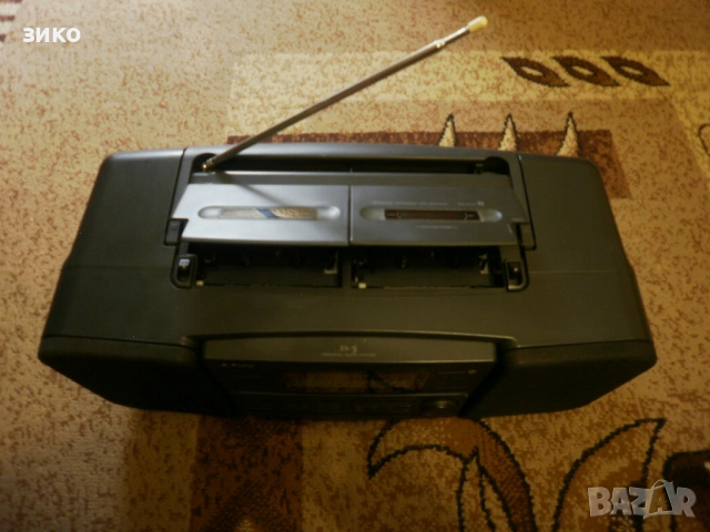 Sony ZS-5 - Boombox система (супер касетофон), снимка 2 - Радиокасетофони, транзистори - 54704831