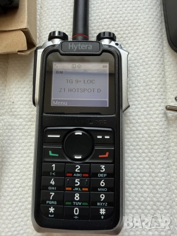 Hytera X1p UHF DMR цифрово/аналогова радиостанция за радиолюбители или професионална употреба. 