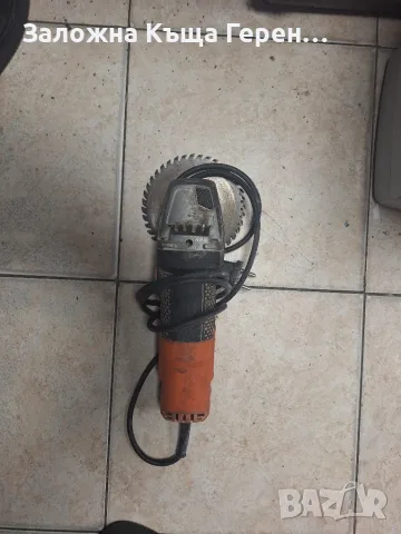 Малък флекс Black and Decker  BEG 220