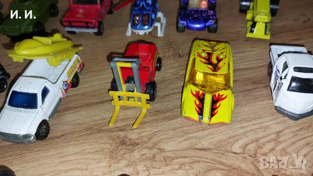 Метални колички Matchbox , снимка 9 - Колекции - 55693421
