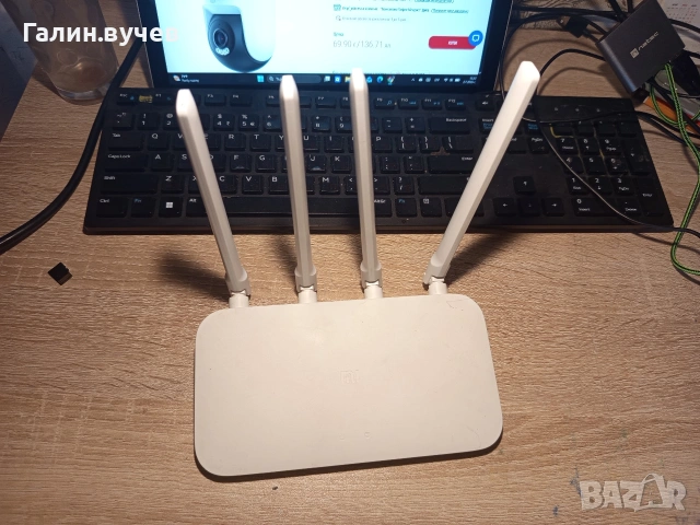 Рутер Xiaomi Mi Router 4C ( 300 Mbps, 4антени) - работещ перфектно 