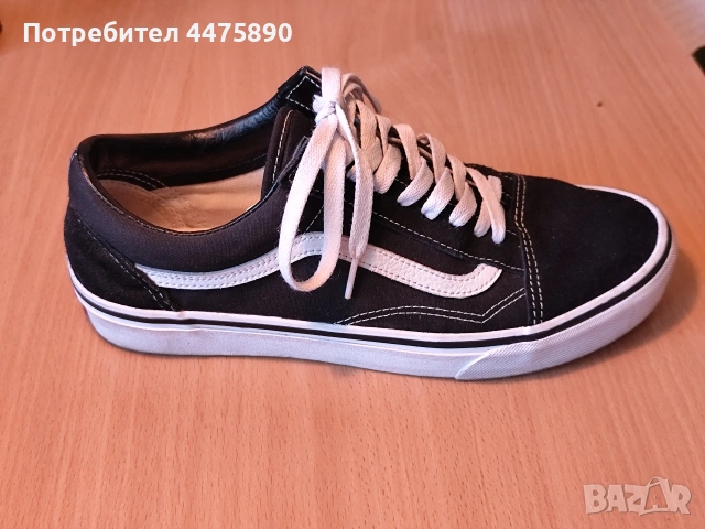 Vans Old Skool - 42 размер, снимка 2 - Кецове - 54568746