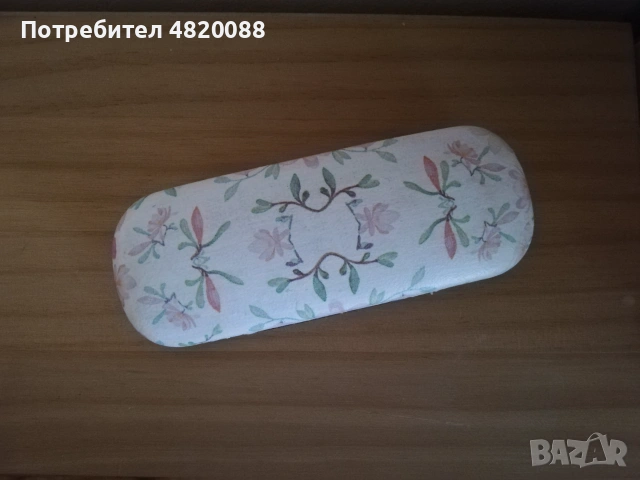 Твърд калъф за очила с РЪЧНА декорация, снимка 2 - Слънчеви и диоптрични очила - 55131354