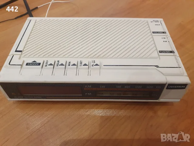 Universum Alarm Clock Radio Uhenradio UR 1086, снимка 2 - Радиокасетофони, транзистори - 55501260