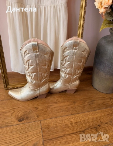 Златни каубойски ботуши, снимка 10 - Дамски ботуши - 54227135