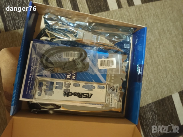Продавам дънна платка чисто нова ASRock H610M-HDV/M.2 R2.0 сокет 1700, снимка 2 - Дънни платки - 54672109