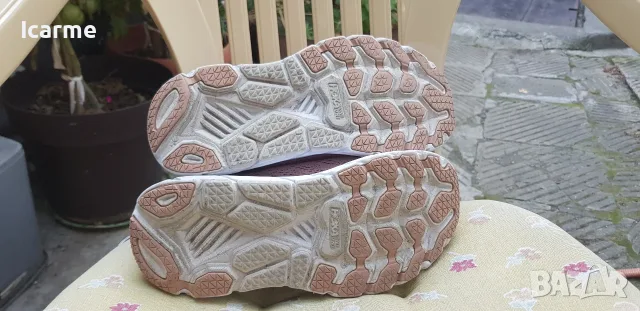 Оригинални маратонки Hoka One One, снимка 7 - Маратонки - 55690585