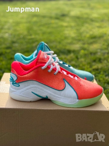 Nike LeBron XXII 22 XMAS, снимка 9 - Маратонки - 54159451