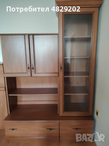 Масивна секция , снимка 2 - Секции и витрини - 54572150