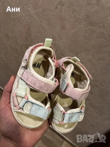 бебешки сандали H&M, снимка 3 - Бебешки обувки - 55175615
