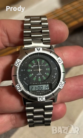 Часовник Innovative time Hong Kong