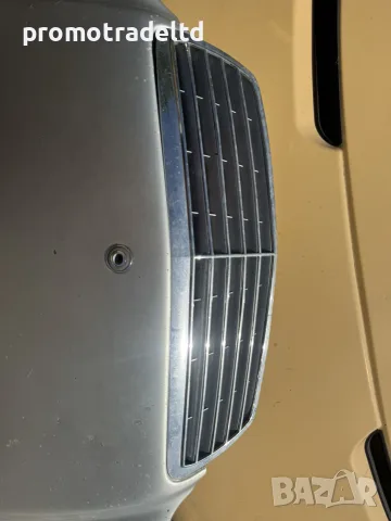 Преден капак решетка маска Мерцедес W211 E220 E270 E280 E320, снимка 2 - Части - 55680371