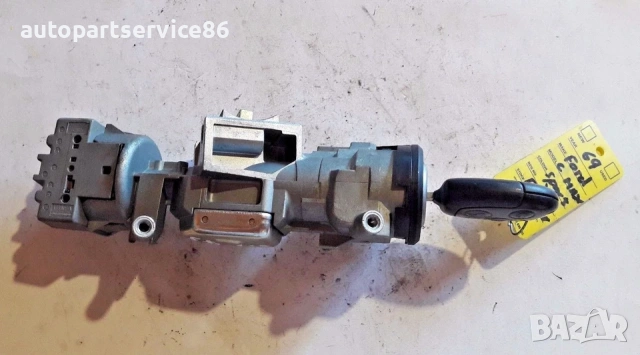 Контактен ключ с ключ и имобилайзер за Ford Focus / C-Max 3M51-3F880-AA J8AB-11572-BE