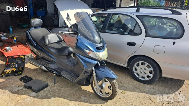 Сузуки Бъргман 400
