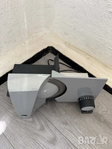 Електрическа Слайс Машина за Рязане на Мезета, Хляб, Сирена Graef G50 (170W, 0-20мм), снимка 4 - Други - 55278556