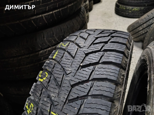 2бр.зимни гуми NOKIAN 205 65 16C DOT24 цена за брой, снимка 2 - Гуми и джанти - 54098196