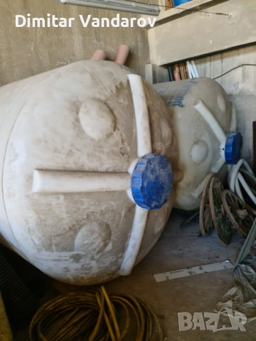 Продавам резервоари 5000L (5 тона) – здрави, с кран, 2 броя