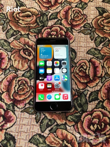 Продавам iPhone 6s 