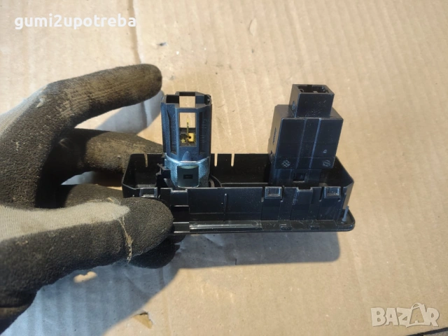 USB Порт Запалка Средна Конзола 3G5035718 Volkswagen Passat B9 1.5 eTSI 150кс 2024г Бензин, снимка 2 - Части - 54944692