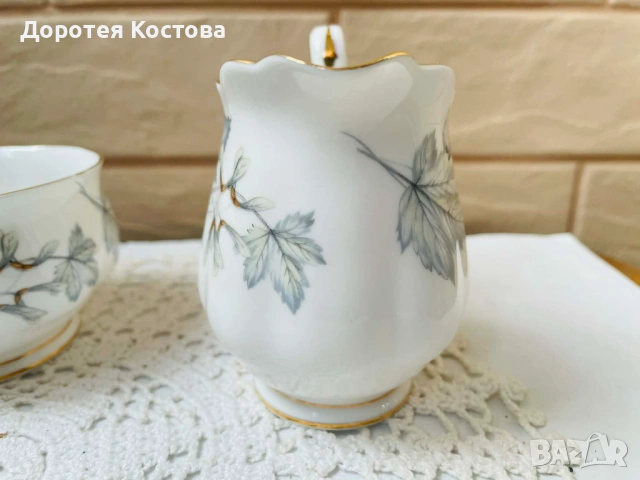 ROYAL ALBERT красив комплект от Англия от костен порцелан, снимка 13 - Антикварни и старинни предмети - 54385469
