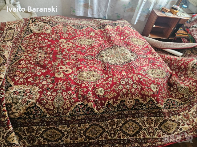 Персийски килими нови, снимка 3 - Килими - 54048961