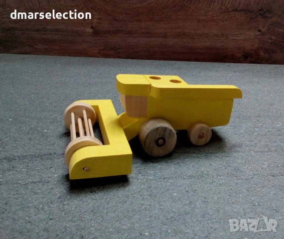 Декоративен дървен комбайн - моливник DMAR 268M3, снимка 4 - Играчки за стая - 54134031