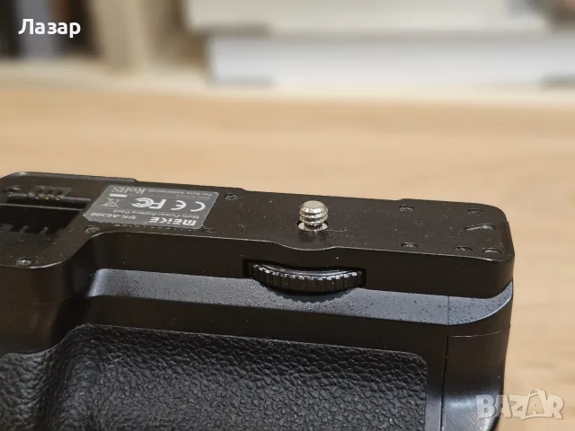 Грип за фотоапарати от Sony Alpha серията MK-A6300, снимка 10 - Батерии, зарядни - 55694014
