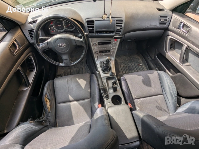 Subaru Legacy 2.0 Газ/Бензин 4х4 Комби 2003г., снимка 6 - Автомобили и джипове - 54769008