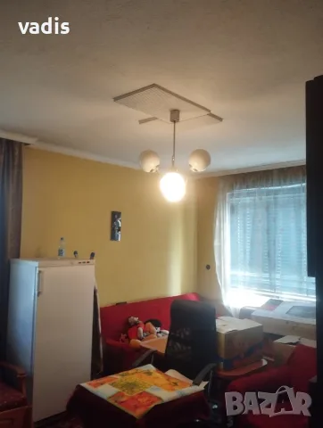 Продава се  къща в гр. Ботевград, снимка 10 - Къщи - 55655752
