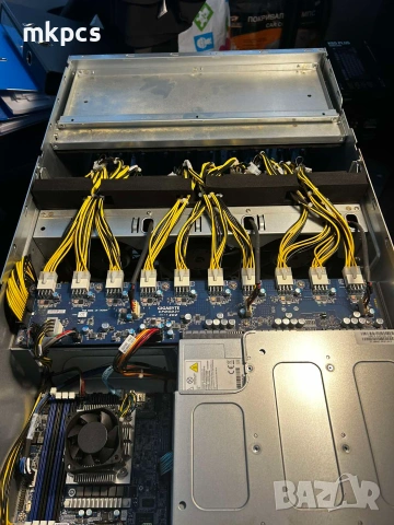 Професионален майнинг сървър Gigabyte Оctominer like, снимка 4 - Друга електроника - 55237191